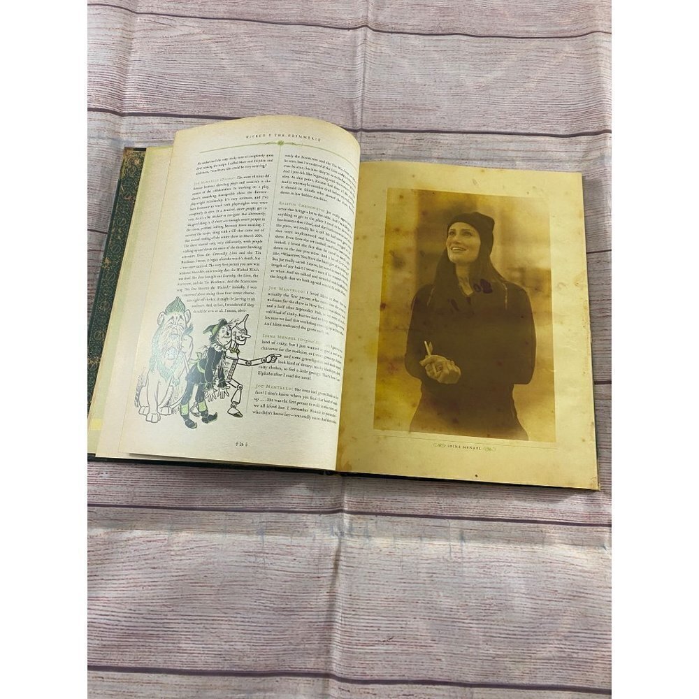 Wicked: The Grimmerie Broad Way Musical Hard Cover - Picture 8 of 11